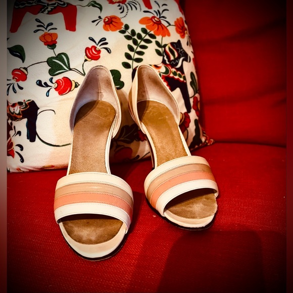 Italian Heels / 7.5 / Good Used Condition - Picture 2 of 4